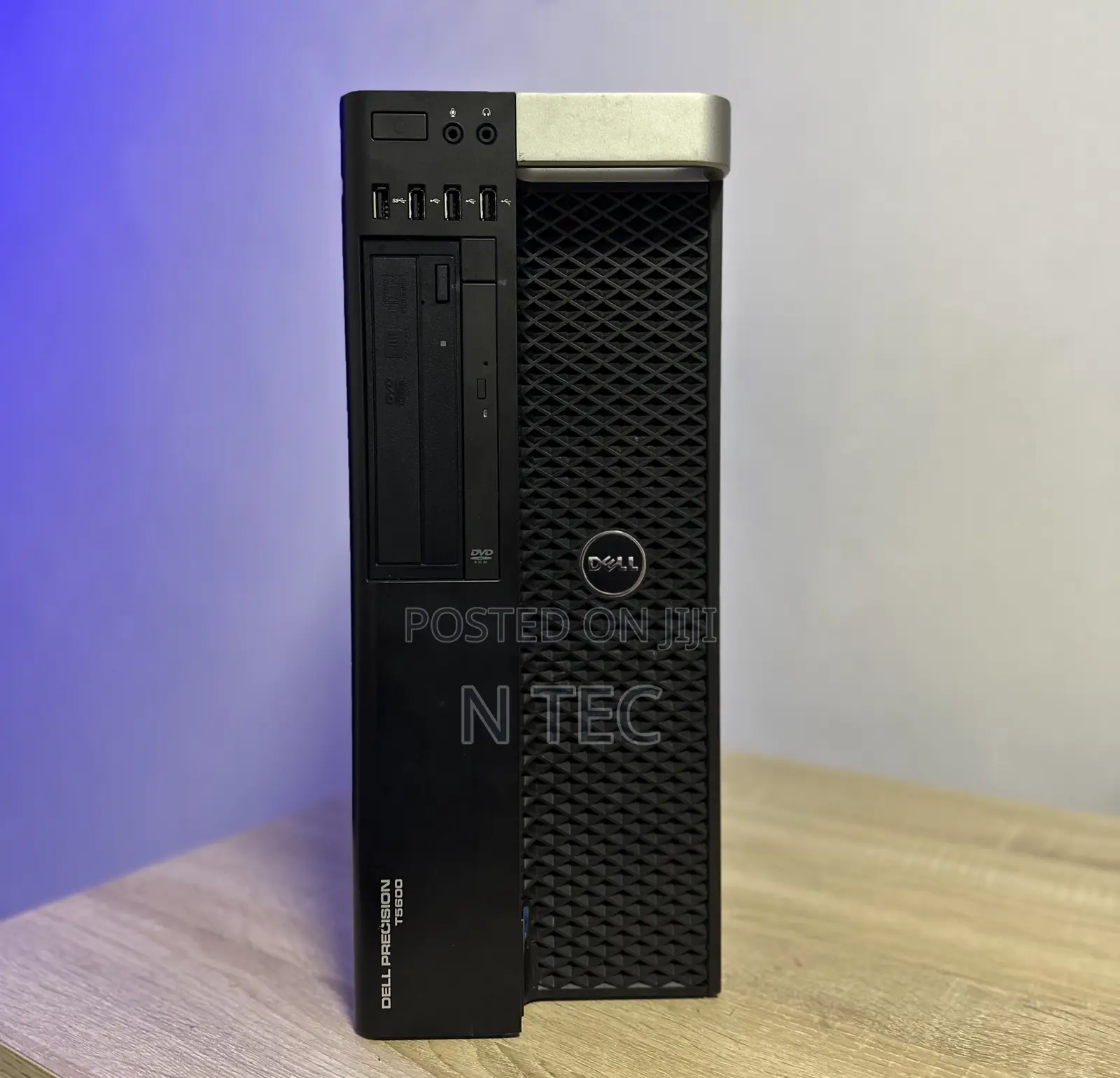 Desktop Computer Dell Precision 5720 24GB Intel Xeon HDD 2T