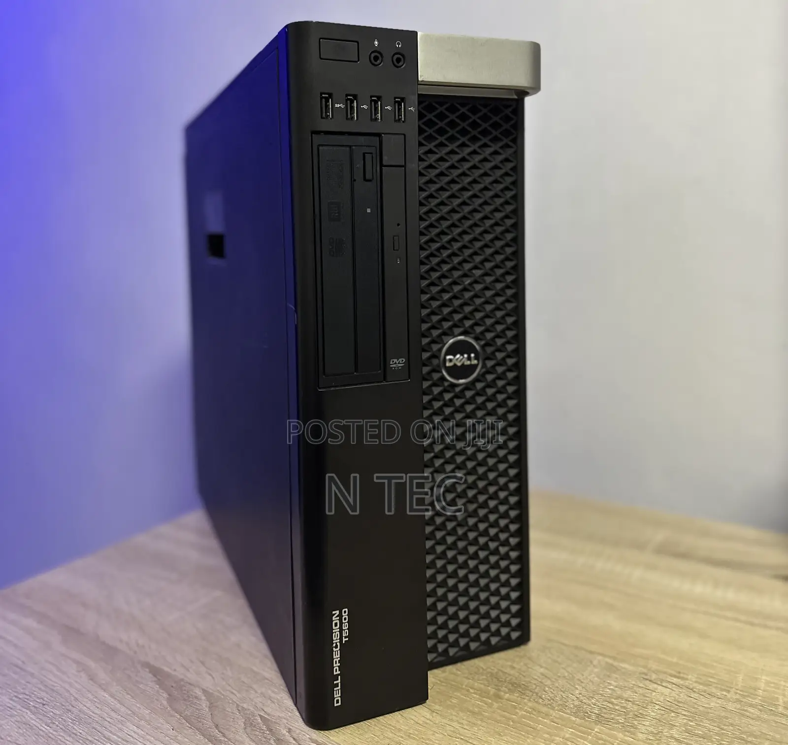 Desktop Computer Dell Precision 5720 24GB Intel Xeon HDD 2T