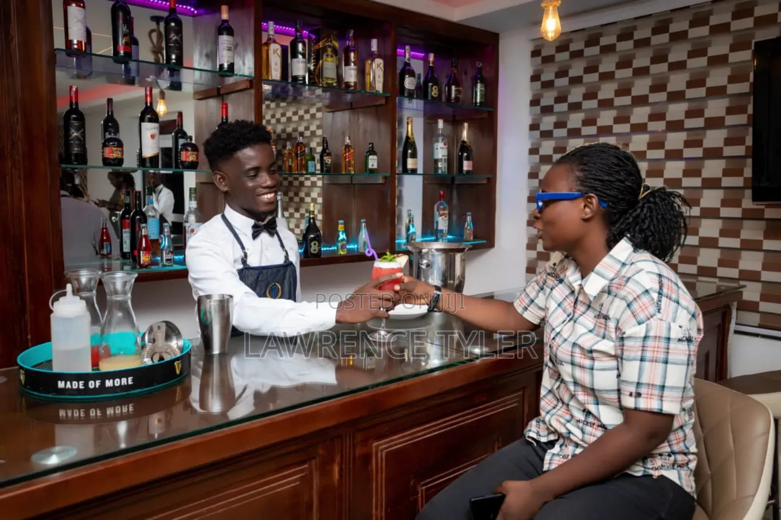 Bar Supervisor