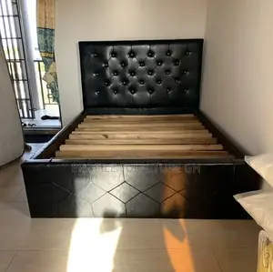 Elegant Black Bedframe (Double )// Durable And Luxurious