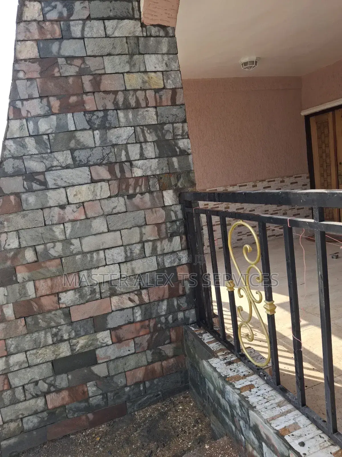 Washing/Polishing of Stones