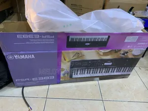 Yamaha PSR-383 61-Key Keyboard