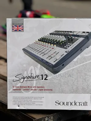 Soundcraft Signature 12 12-Input Analog Mixer