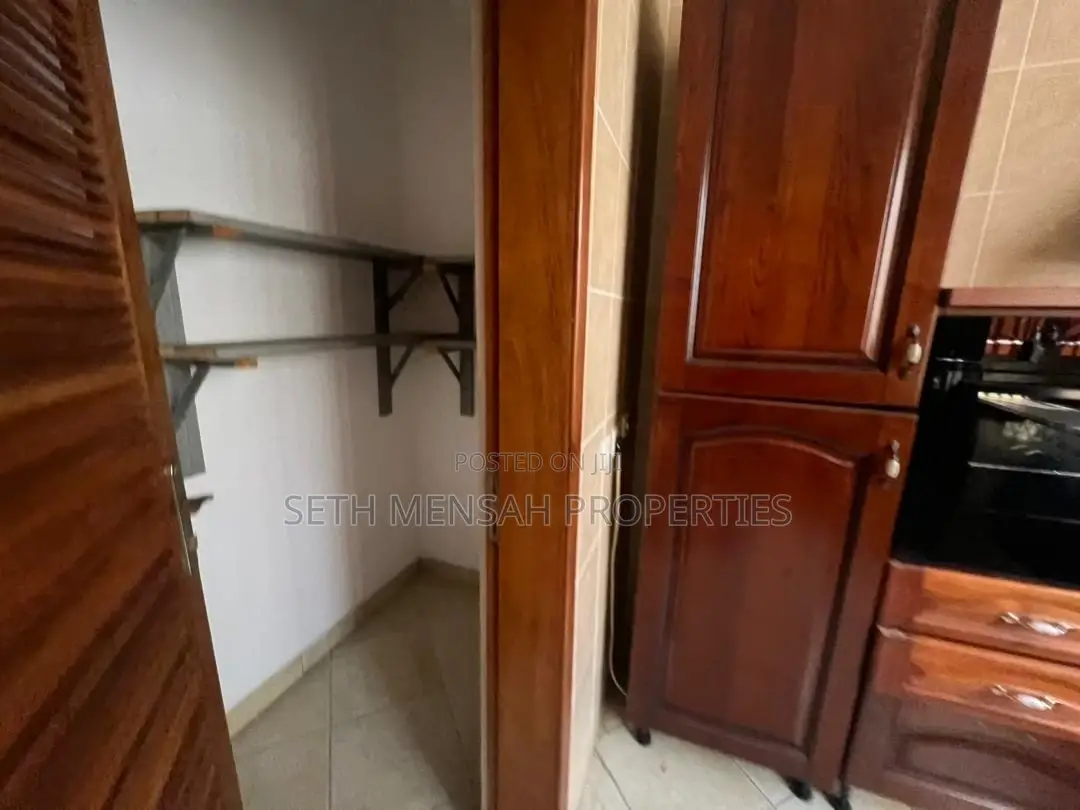 3bdrm House in Skm, Cantonments for rent