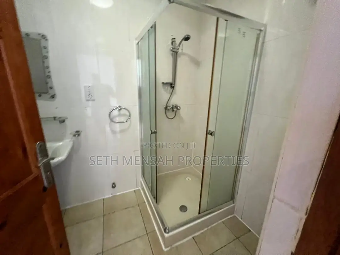 3bdrm House in Skm, Cantonments for rent
