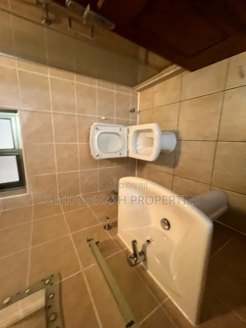 3bdrm House in Skm, Cantonments for rent