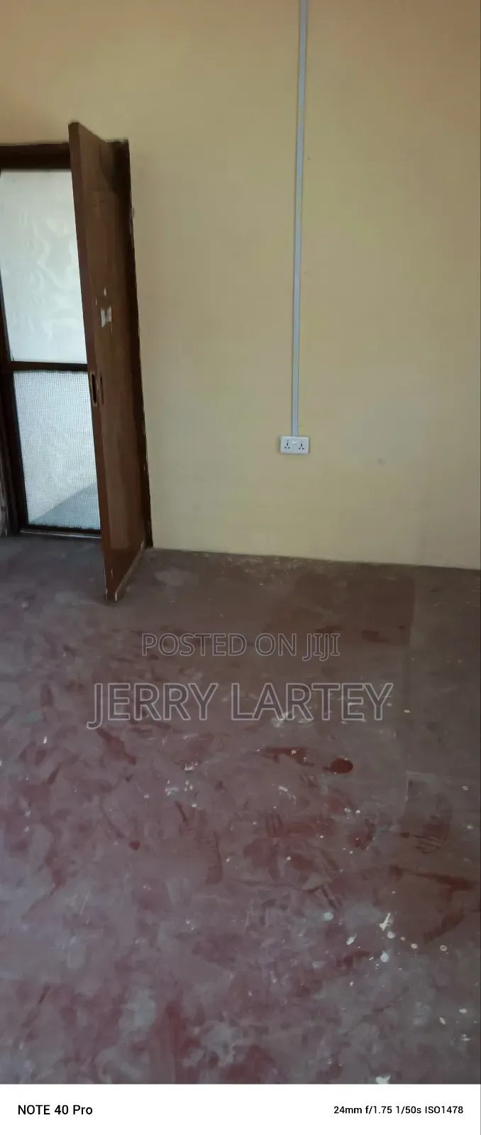 1bdrm Apartment in Dansoman Children for rent