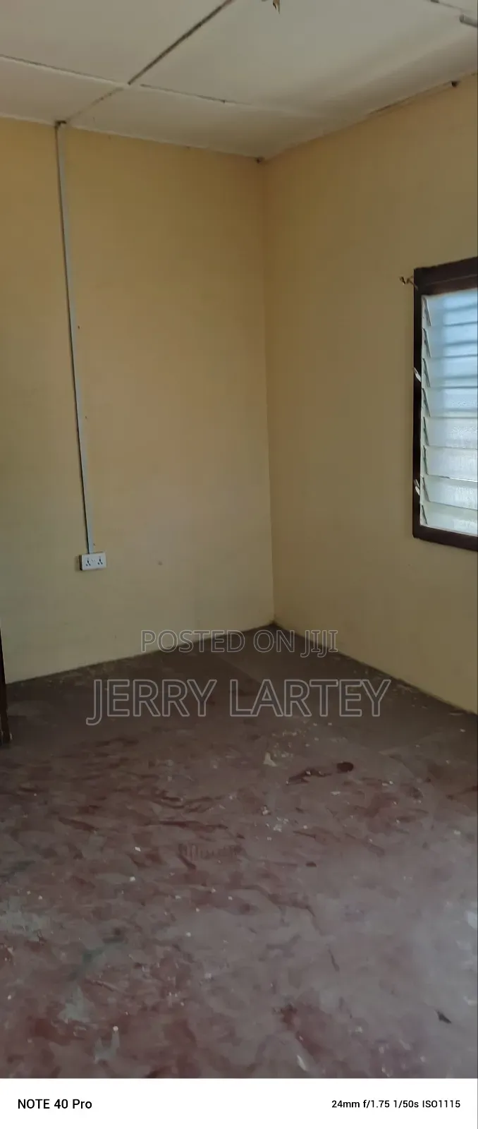 1bdrm Apartment in Dansoman Children for rent