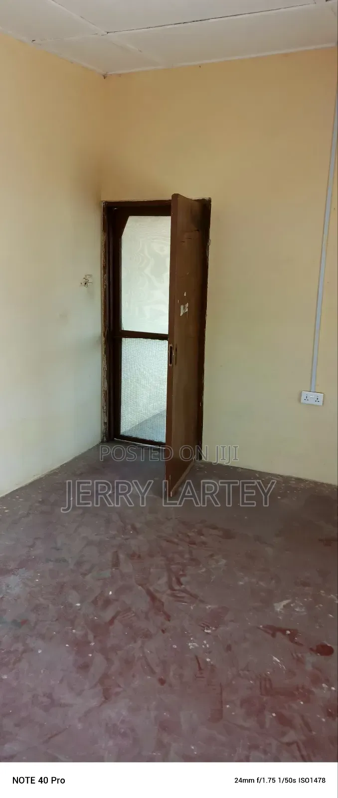 1bdrm Apartment in Dansoman Children for rent