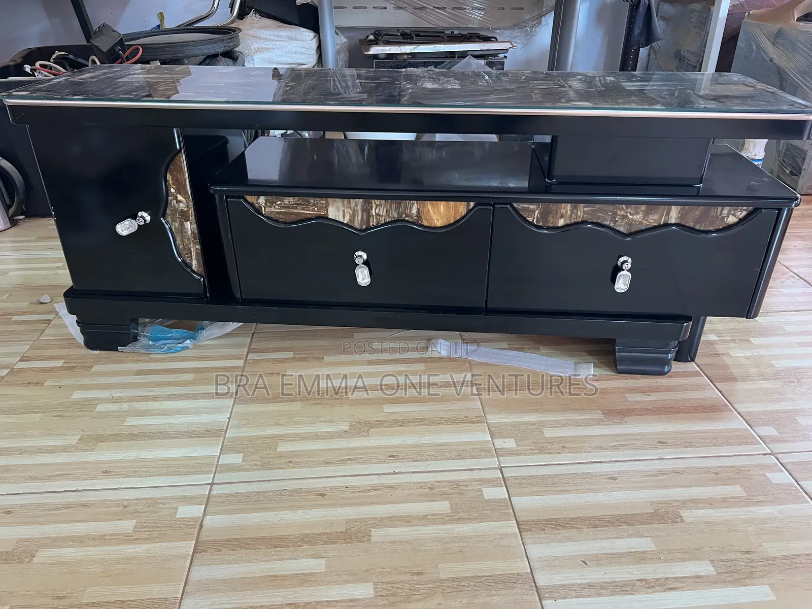 1.2m Extendable Tv Stand