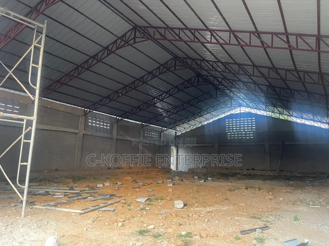 500 SQM Warehouse at Amasaman