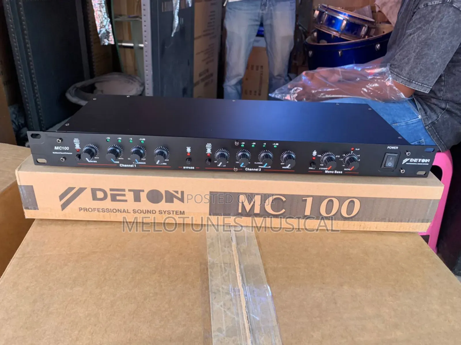 DETON MC 100 Sound/Bass Enhancer