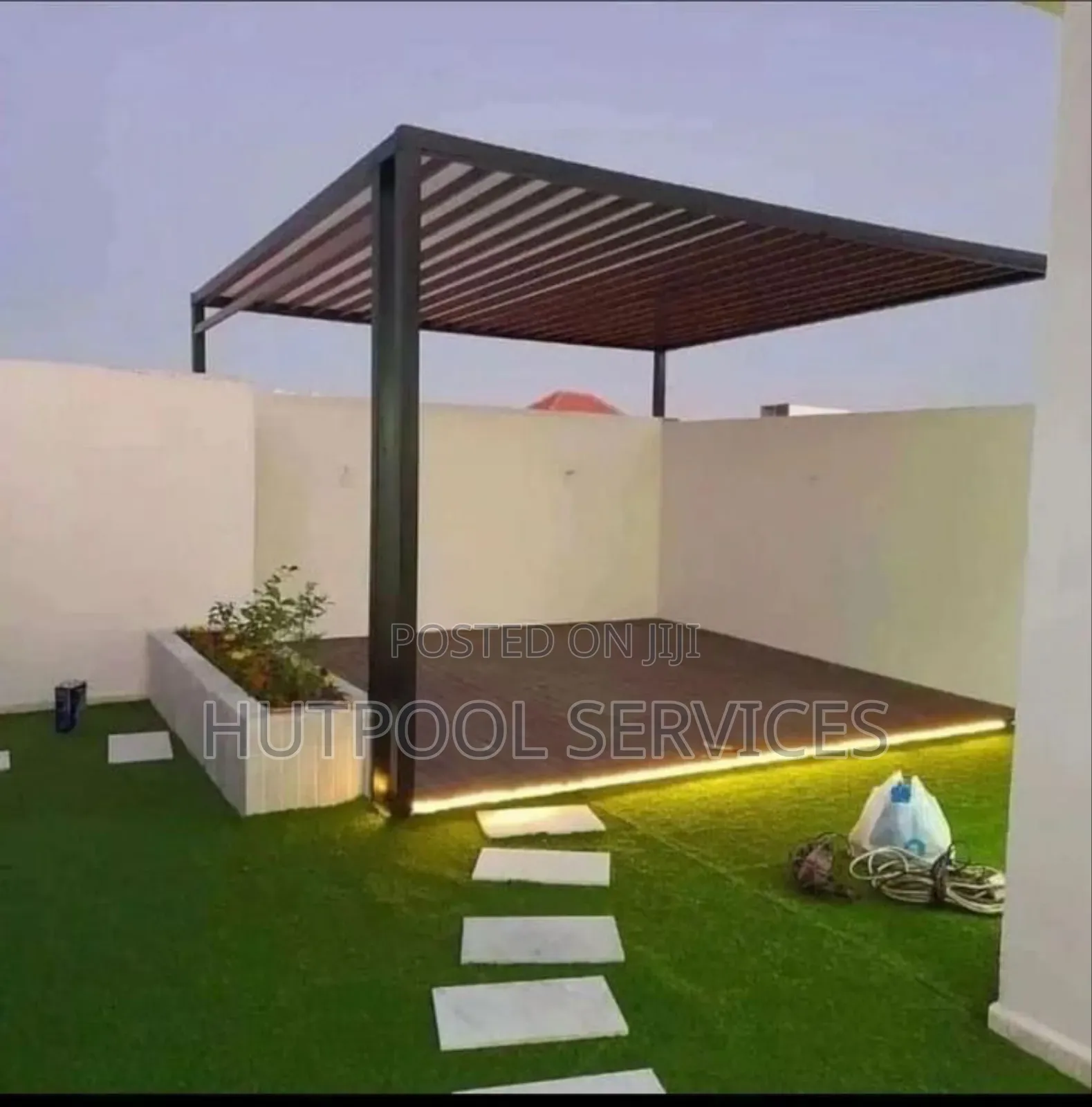 Mini Modern Steel Pergola 009