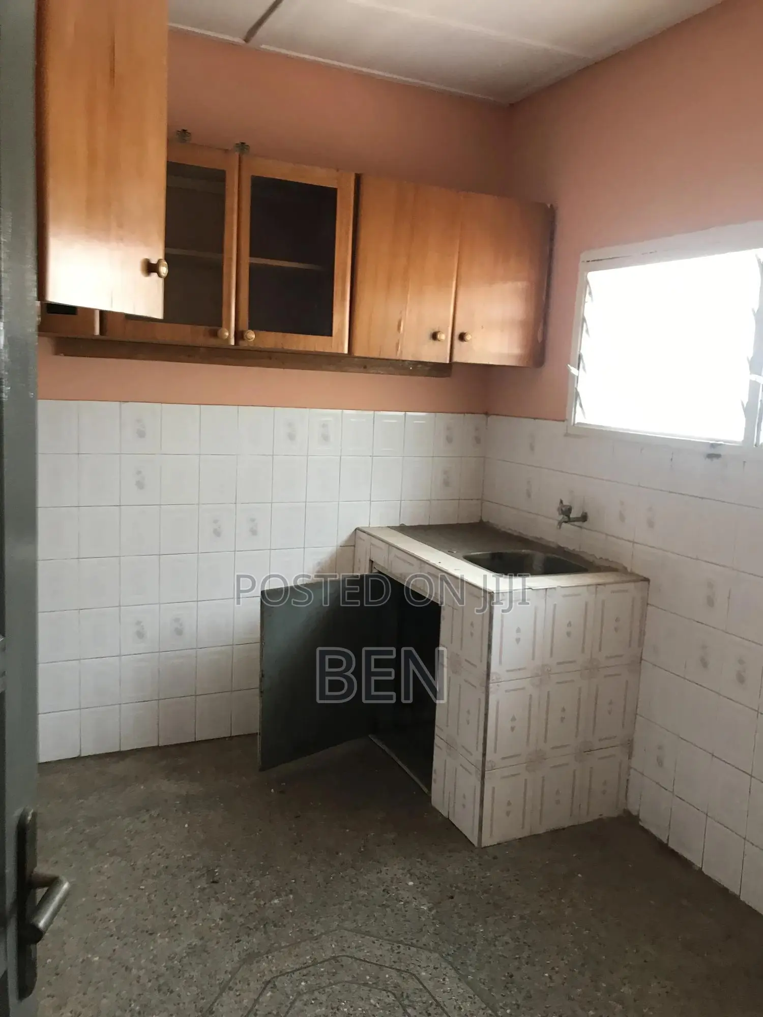 4bdrm Apartment in Abelenkpe, Abelemkpe for rent