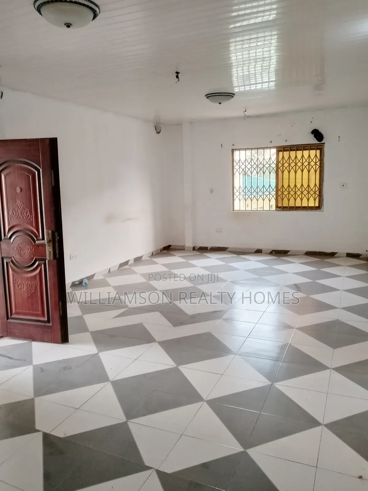 2bdrm Apartment in Community 18 Area, Spintex for rent