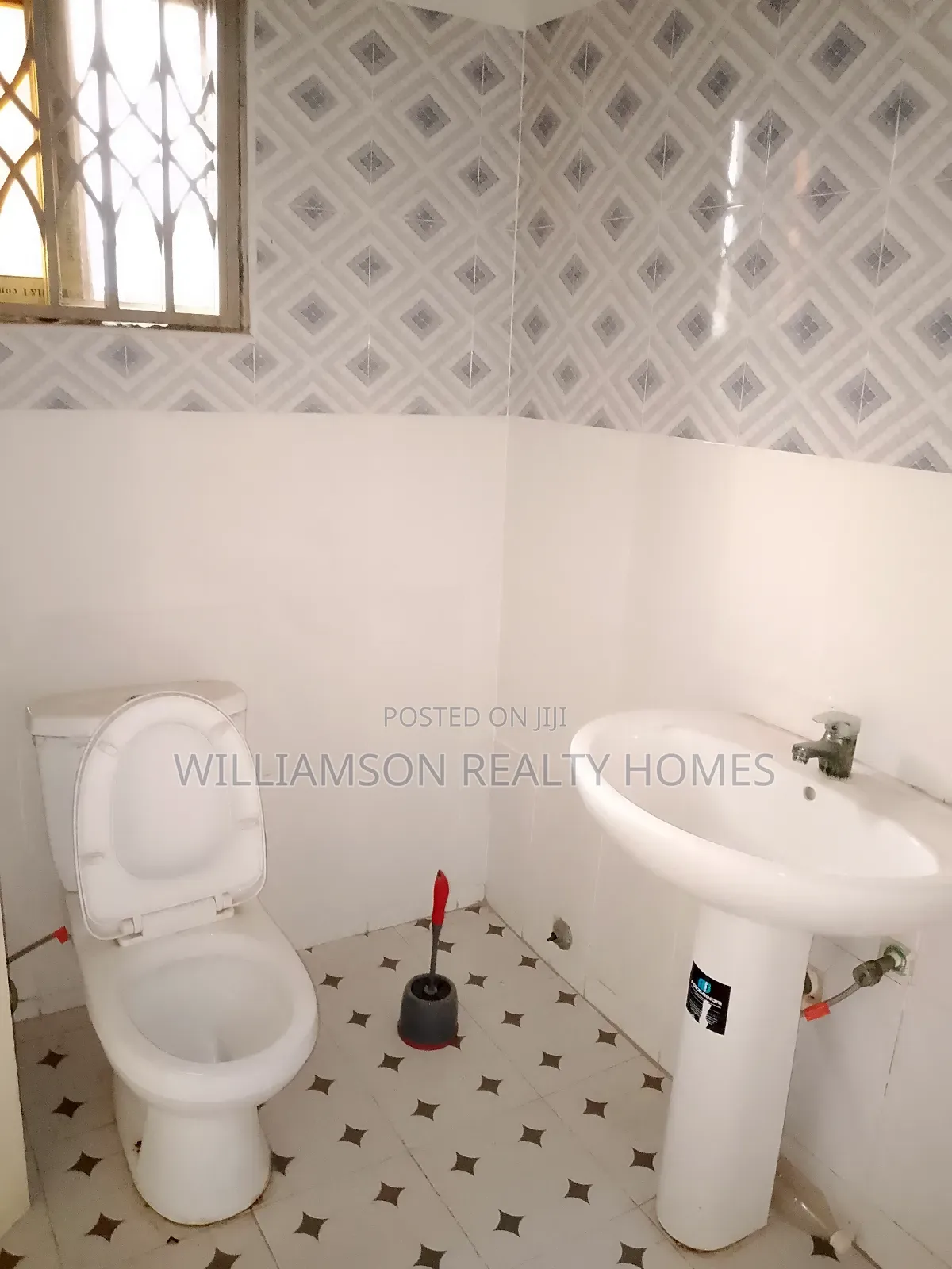 2bdrm Apartment in Community 18 Area, Spintex for rent