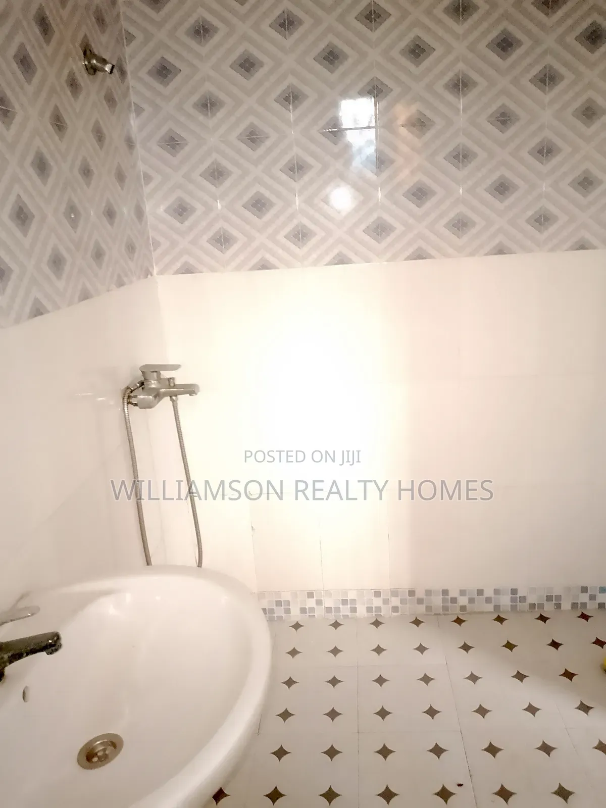 2bdrm Apartment in Community 18 Area, Spintex for rent