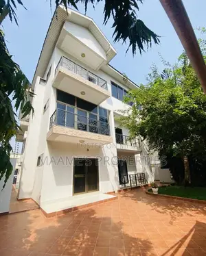 6bdrm Duplex in Cantonments for rent