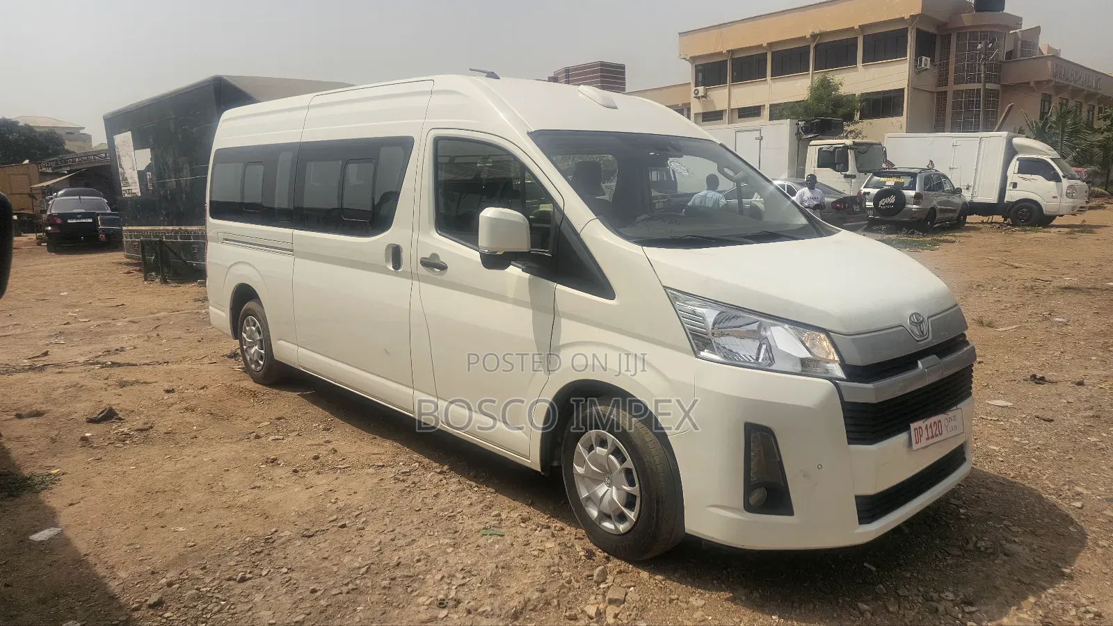 Toyota Grand HiAce 2023 White