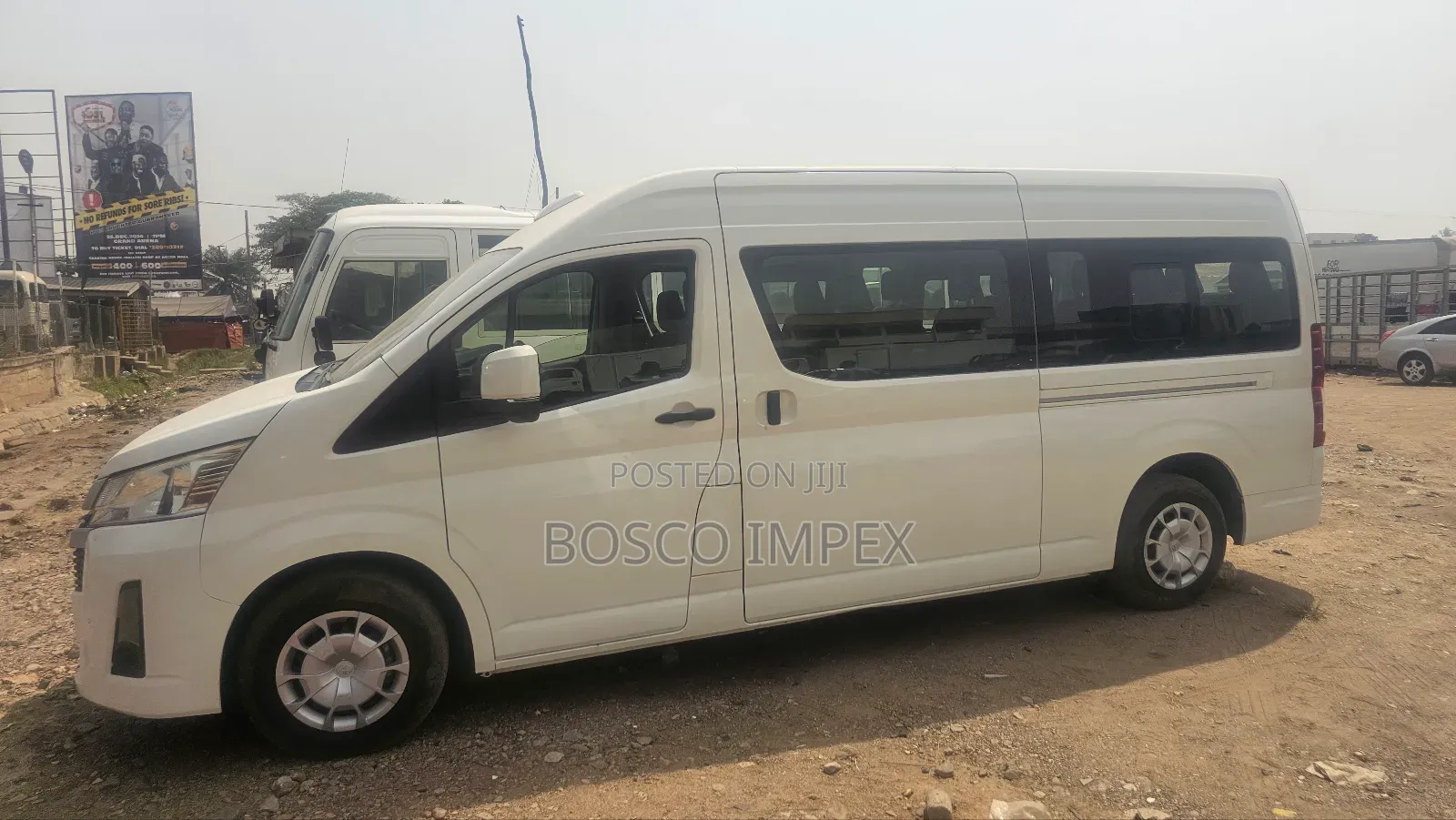 Toyota Grand HiAce 2023 White