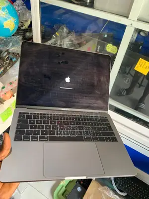 Laptop Apple MacBook Pro 2017 8GB Intel Core I5 SSD 128GB