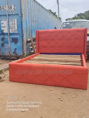 Queen Size Bed With Side Drawers
