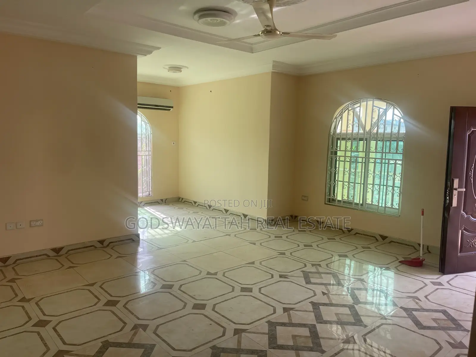 4bdrm House in East Legon, Adjiriganor for rent