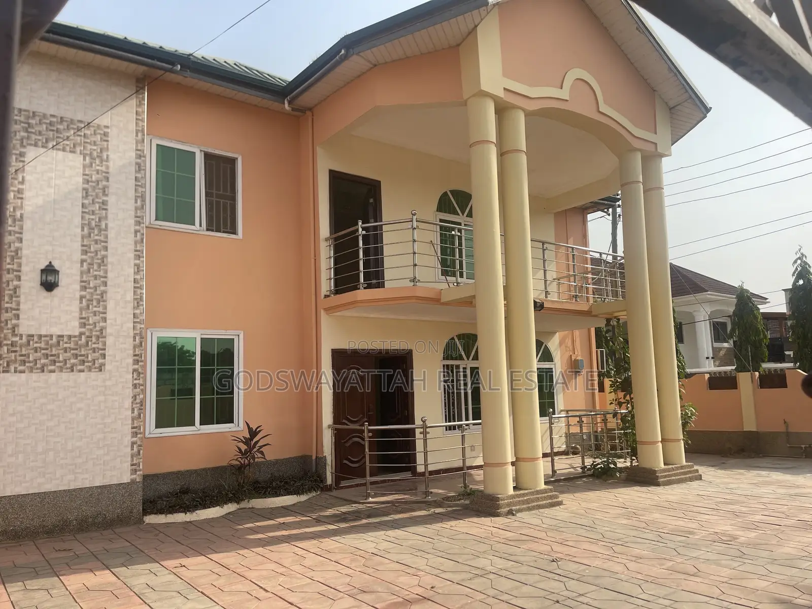 4bdrm House in East Legon, Adjiriganor for rent