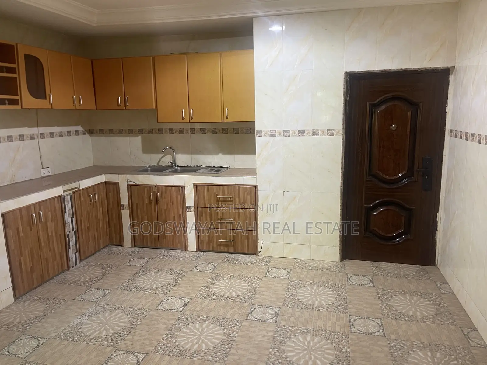 4bdrm House in East Legon, Adjiriganor for rent