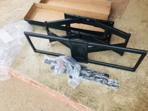 Capable Full Motion Wall Mount: 50-120 Inch Full Motion