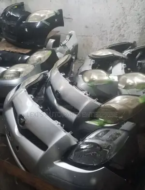 TOYOTA VITZ 2010 Front Cut