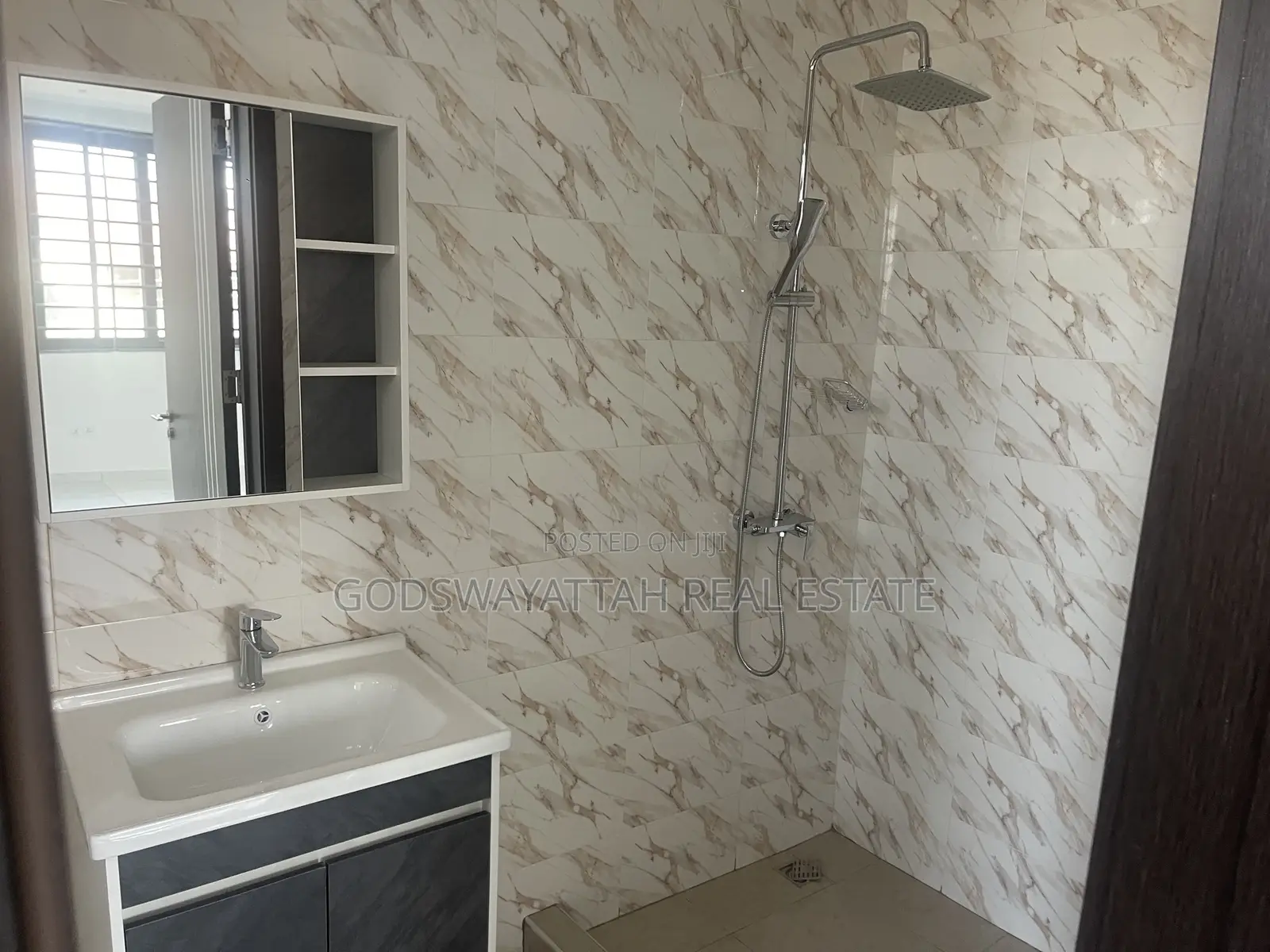 3bdrm Apartment in East Legon, Adjiriganor for rent