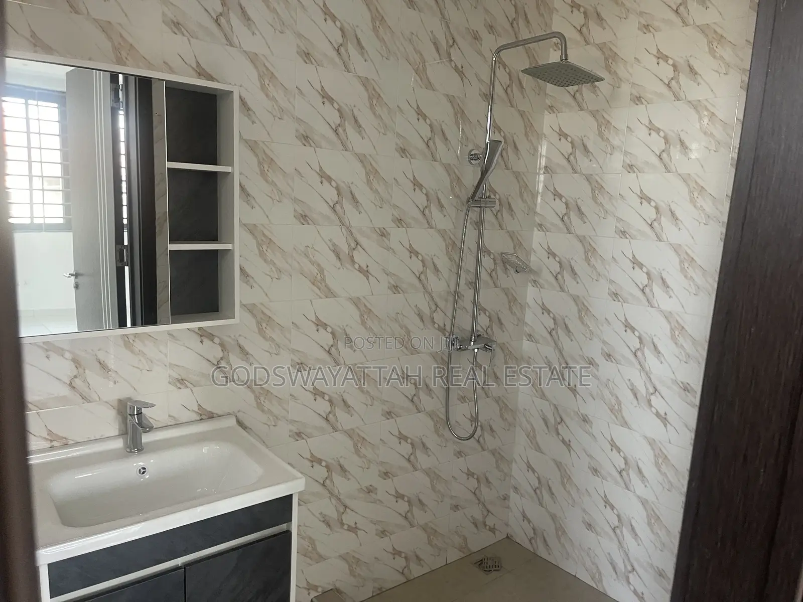 3bdrm Apartment in East Legon, Adjiriganor for rent