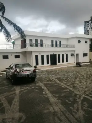 4bdrm Mansion in Skm, Airport Residential Area for rent
