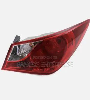 Hyundai Sonata 2011-2014 Tail Light