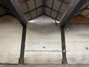 600 SQM Warehouse at Sapeiman for Rent
