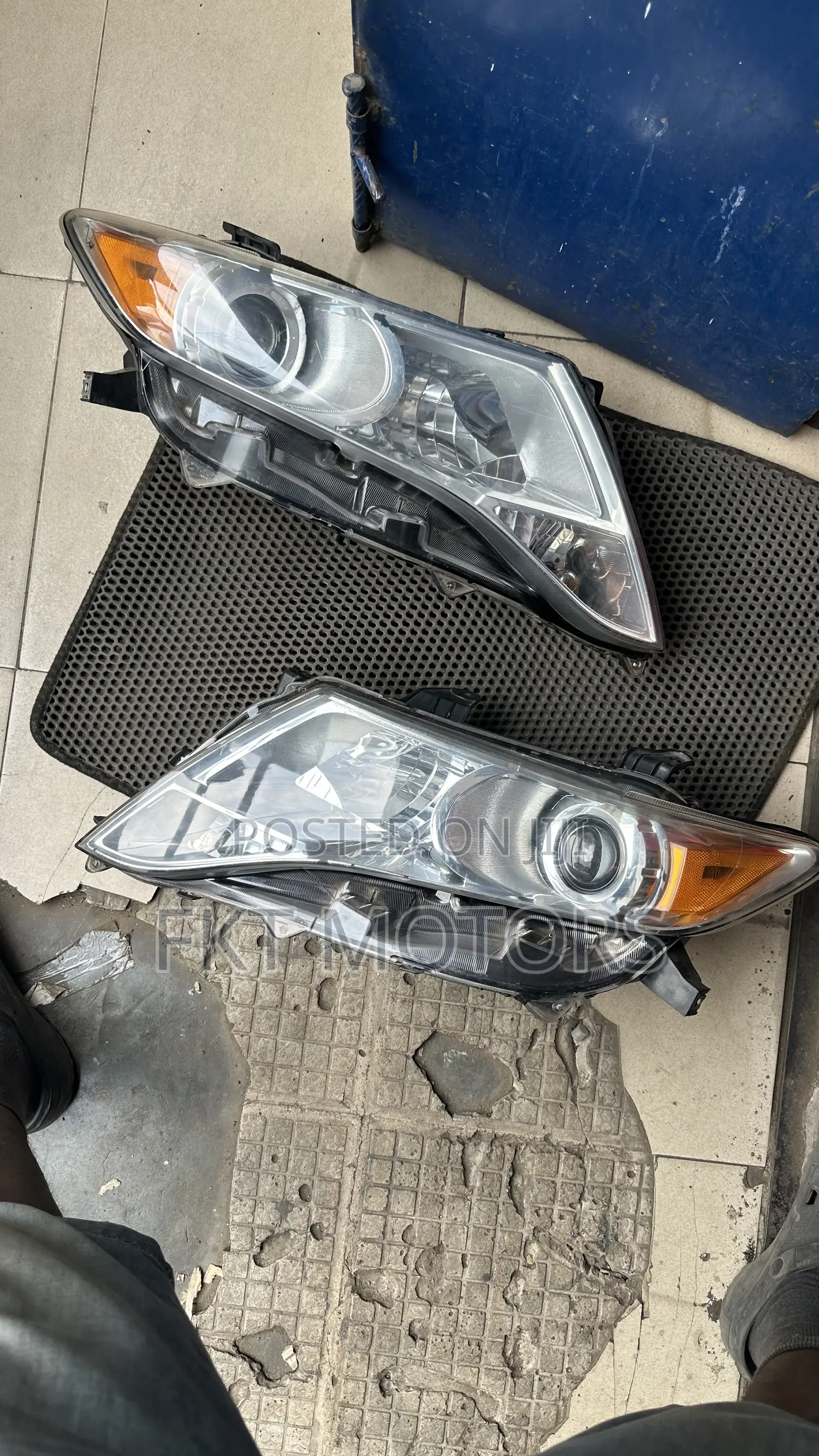 Toyota Venza Headlights 2009,2010,2011,2012,2013,2014
