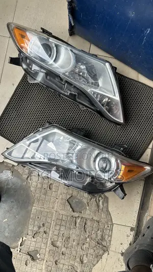 Toyota Venza Headlights 2009,2010,2011,2012,2013,2014