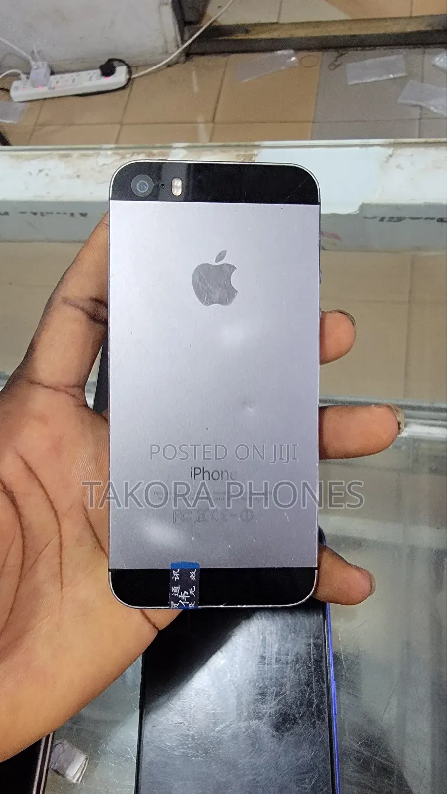 Apple iPhone 5s 64 GB Gray
