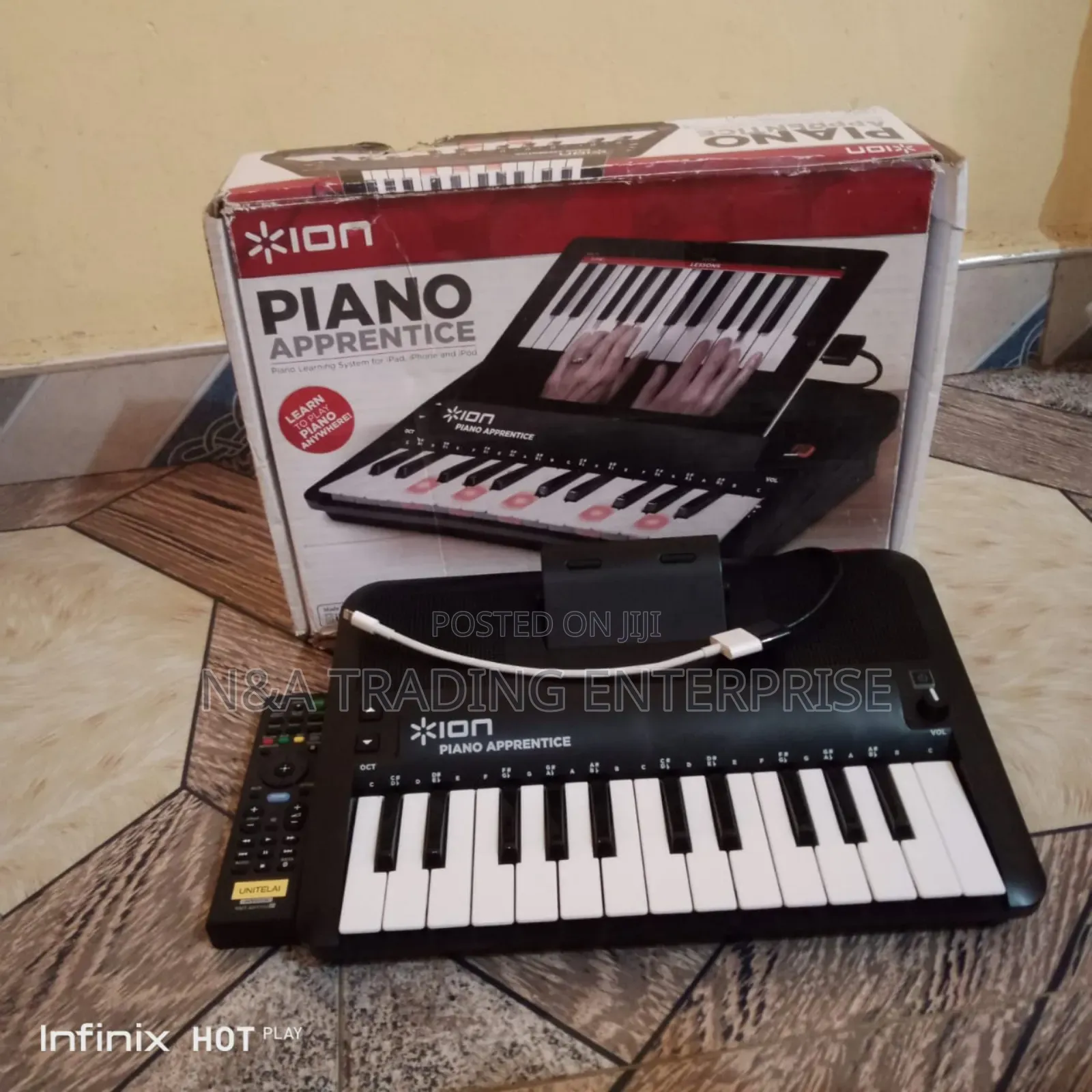 Ion Audio Piano Apprentice Lighted Keyboard for iPad, iPhone