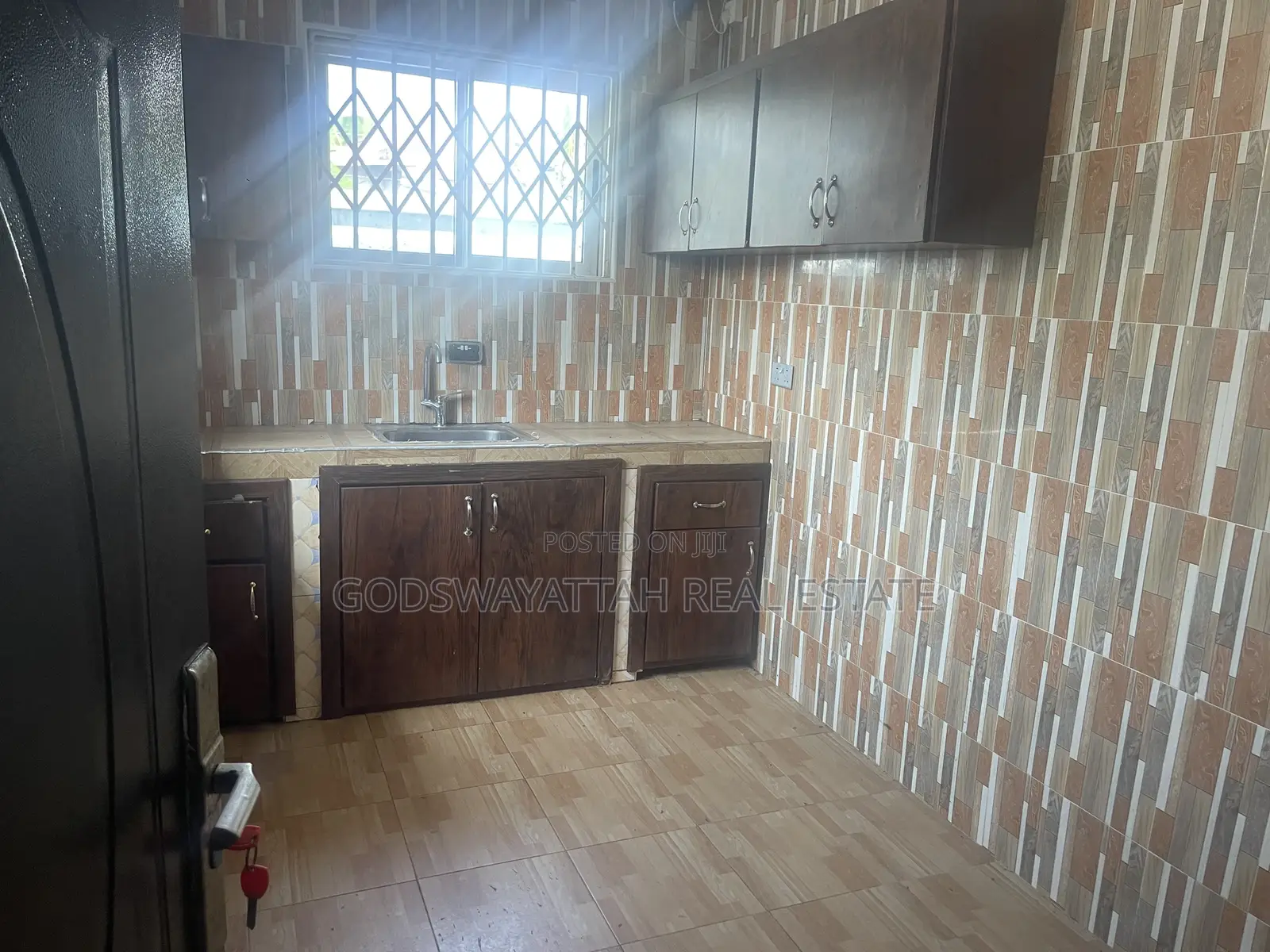 3bdrm House in East Legon, Adjiriganor for rent