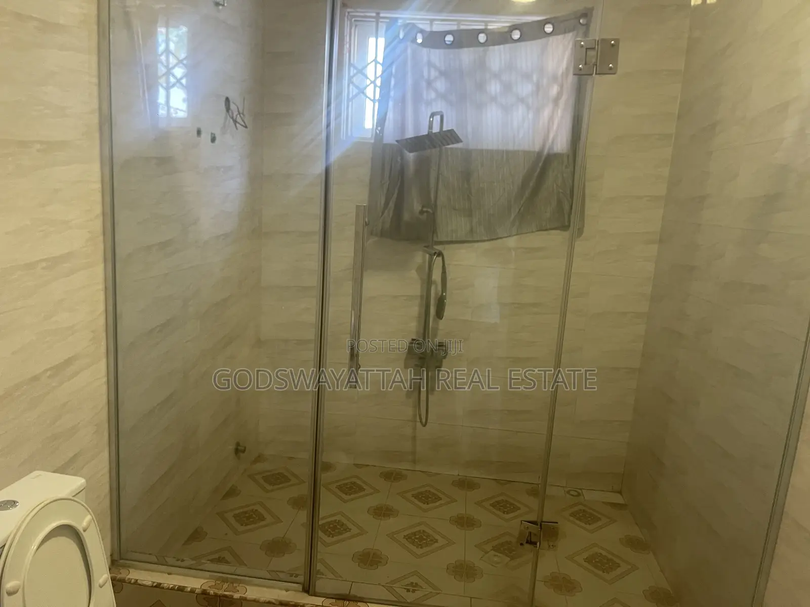 3bdrm House in East Legon, Adjiriganor for rent