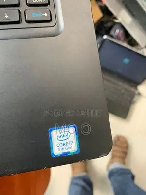 Laptop Dell Latitude 5490 8GB Intel Core I7 SSD 256GB