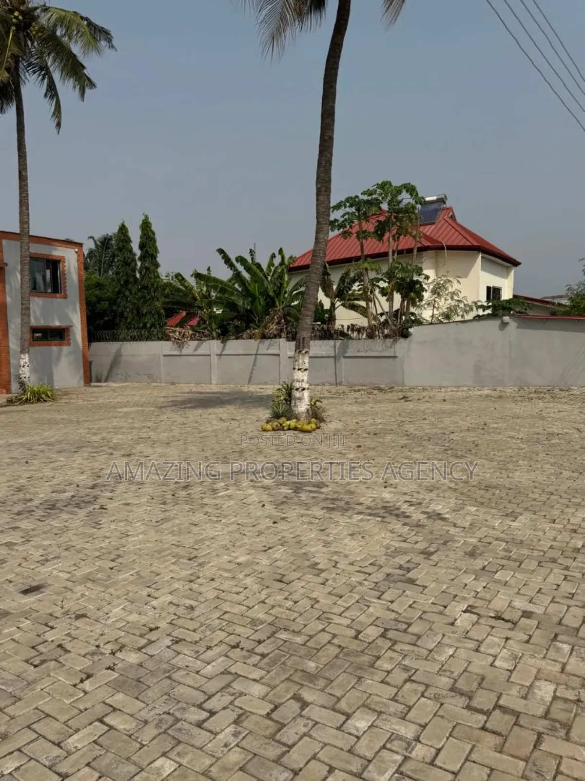 7bdrm House in Office Space Labone, Adjiriganor for rent