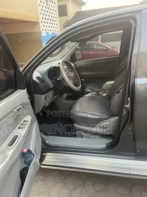 Toyota Hilux 2.5 D-4D Double Cab 2008 Gray
