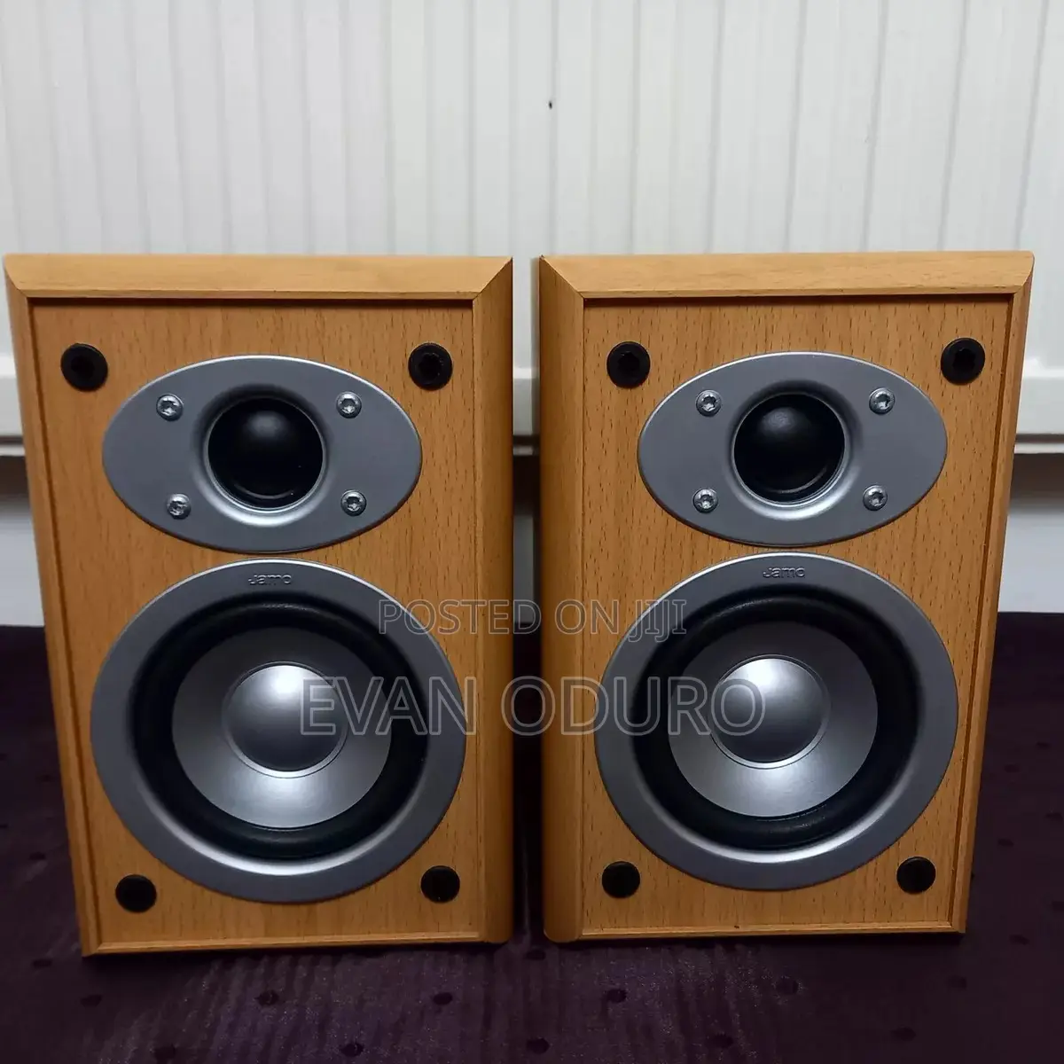 Powerful Jamo Surround Speakers Ur AV or Sound System 8 Ohm