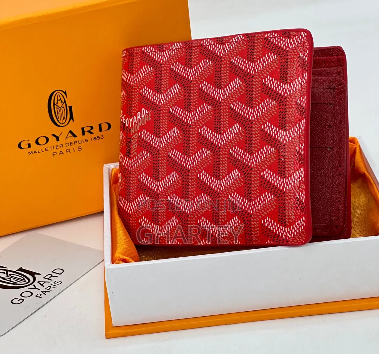 Fashionable Leather Goyard Wallet in Colors Displayed