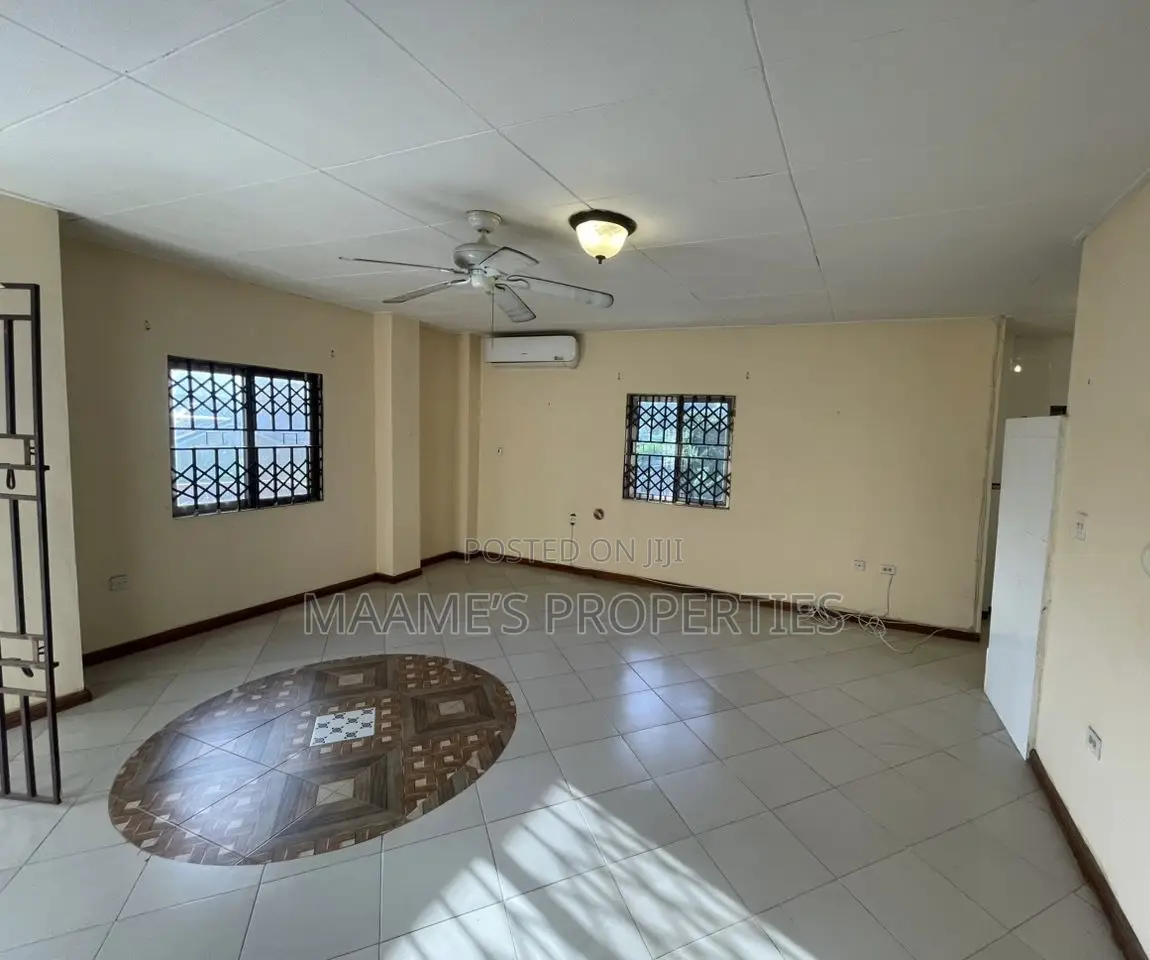 10bdrm Mansion in Pokuase for sale