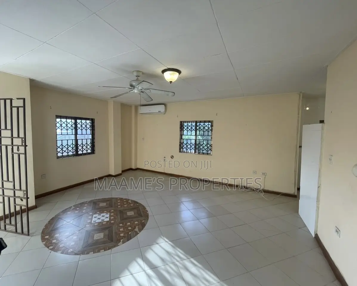 10bdrm Mansion in Pokuase for sale