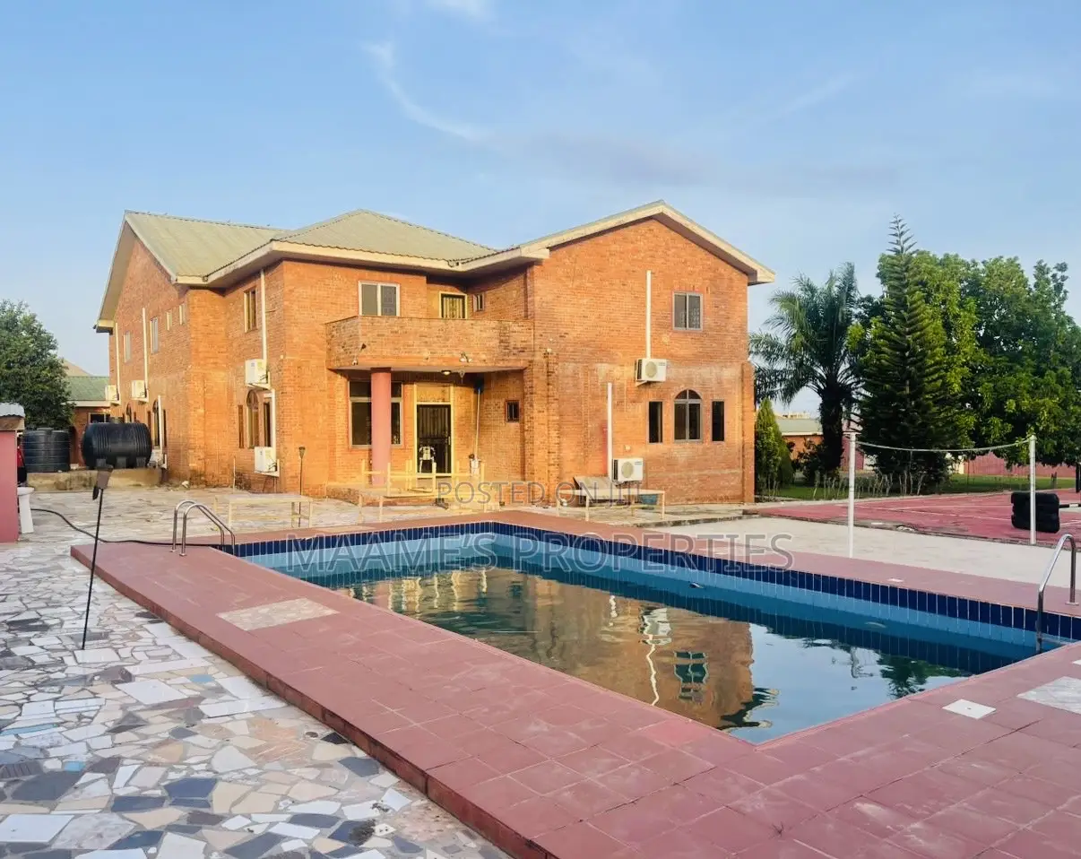 10bdrm Mansion in Pokuase for sale